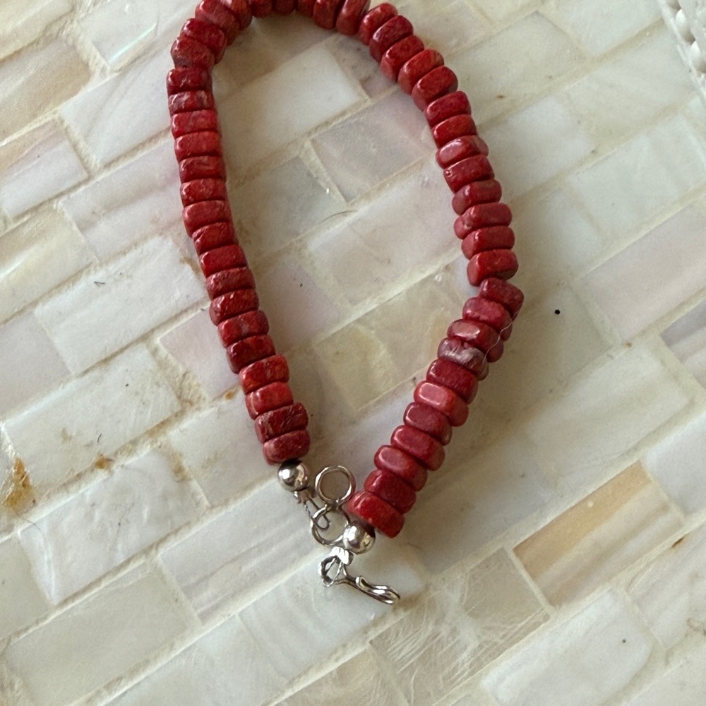 Red coral hand Beaded Navajo Necklace and Bracelet Set - Picture 9 of 10